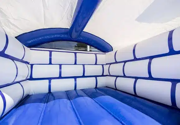 Ritterburg Hüpfburg mit Dach Innenansicht